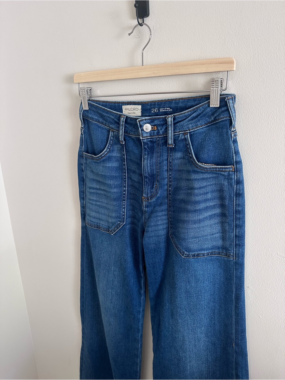 Rylan relaxed high rise Flare Jeans by Pilcro Anthropologie size 26 - Picture 6 of 14